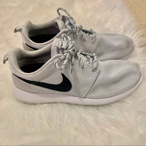 Nike Roshe Shoes